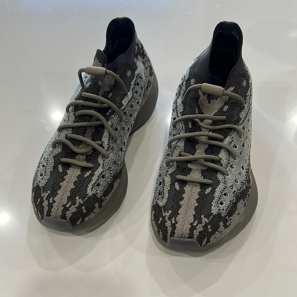 Yeezy stone salt Boost 380